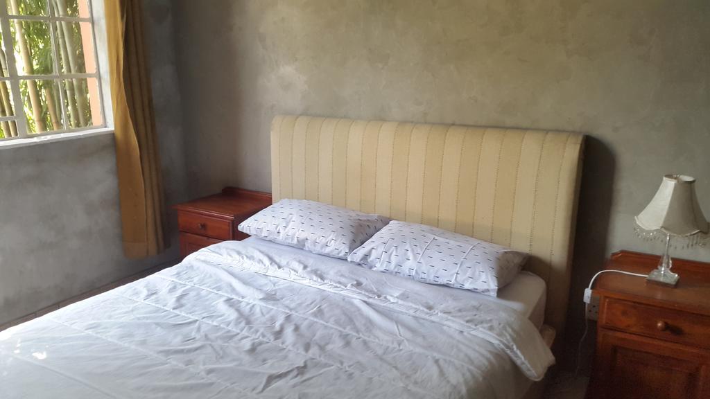 Rosebank Lodge & Backpacker Johannesburg Dış mekan fotoğraf